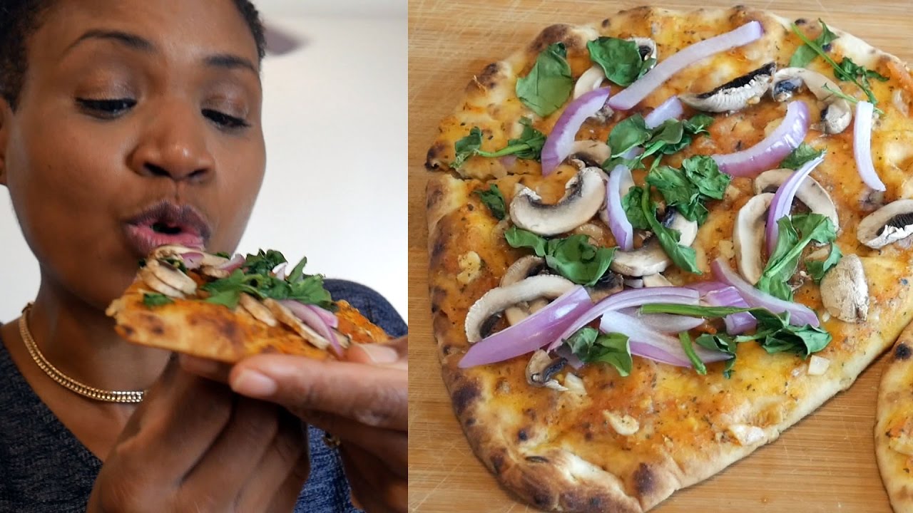 Naan Bread Pizza for Weight Loss | With Homemade Pizza Sauce Naan Bread Pizza for Weight Loss | With Homemade Pizza Sauce