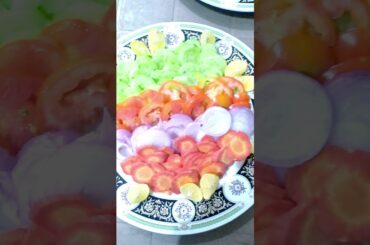 Green Salad | Super healthy and delicious Salad Recipe in Urdu Hindi | Flavour of Desi Food #shorts