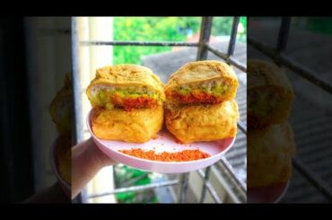 Cheesy Ulta Vada Pav | Vada Pav Recipe | Easy Recipes | Snack Recipes | Ulta Vada Pav #shorts