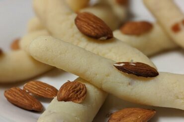 Milk powder Burfi/Pedal/Rolls/Healthy Recipes/Diwali special Sweet