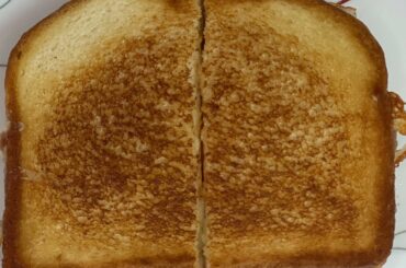 Breakfast Fried Egg and Cheese Sandwich|#shorts #breakfast #eggsandwich #streetfood #cheesesandwich