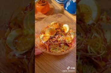 Healthy salad with egg and vegetables! #shorts