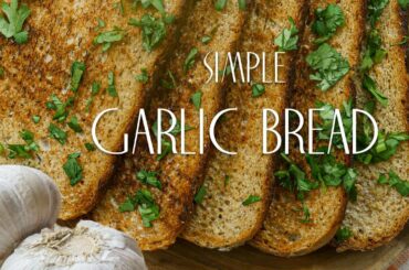Healthiest, lowest calorie garlic bread recipe | no oil, only 2 ingredients | simplest garlic bread