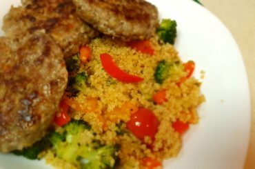 Easy & Healthy Quinoa Salad || Quinoa  Salad with Kabab || weight loss Recipe || Desi in Dubai.