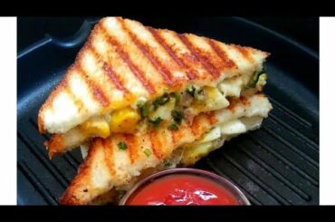 Egg crispy sandwich with healthy green paste