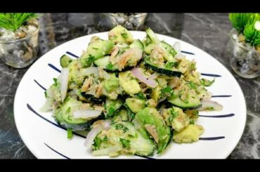 Delicious salad with tuna, avocado and cucumber | Easy and healthy salad recipe! ASMR