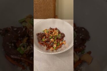 Garlic Ginger Beef + Rice Bowl - Easy Healthy Dinner Recipes #shorts