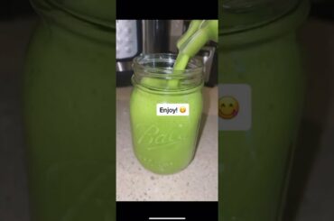 GREEN SMOOTHIE RECIPE FOR HEALTHY & WEIGHT LOSS | Easy & Healthy Breakfast Ideas!