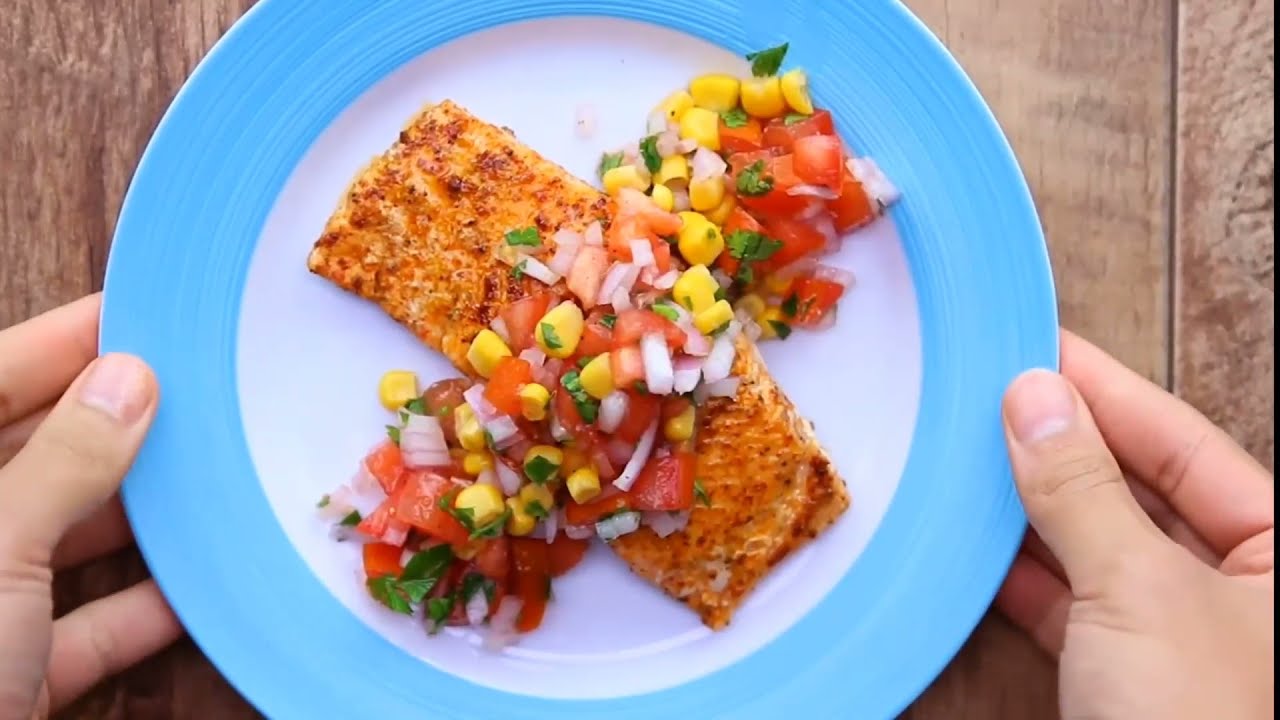 Salmon with Salsa Recipe: Easy salmon recipe, Healthy salsa Salmon with Salsa Recipe: Easy salmon recipe, Healthy salsa