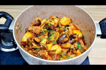 Aloo Baingan Ki Recipe By Maria Ansari  Food Secrets | karara Village Food  ||