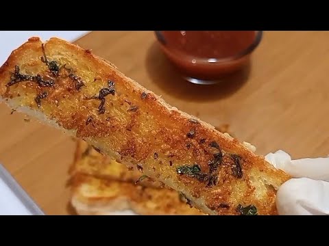 Cheesy Garlic Bread | Butter Garlic Bread | Garlic Bread Recipe | Bread Snacks | Cooking With Sidra Cheesy Garlic Bread | Butter Garlic Bread | Garlic Bread Recipe | Bread Snacks | Cooking With Sidra