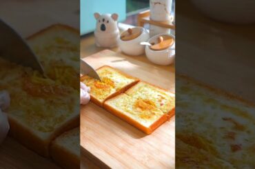 Easy and Healthy Breakfast Recipe #Tastemadepk #trending #shorts #cheesetoast #breakfast #Toast #yum
