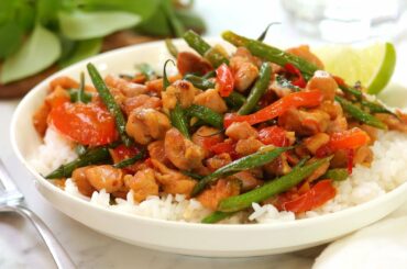 Thai Basil Chicken | Easy & Nutritious 30 Minute Meals