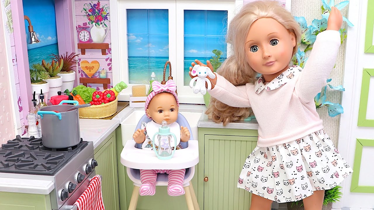 Mama doll cooking healthy food for the family! Play Dolls collection of family routines! Mama doll cooking healthy food for the family! Play Dolls collection of family routines!