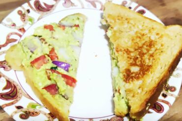 Avocado sandwich recipel avocado toast Indian style/healthy breakfast recipes  #richafoodkhana