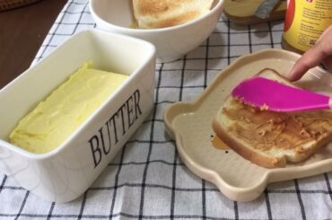 Healthy breakfast with Bread & Unboxing Nordic Airtight Butter with Knife