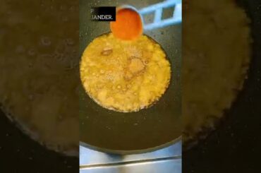 Moong Dal Badi #shorts #ytshorts #Lunch #bhapbadi #food #Instantfood #AshortAday #hindustanivyanjan