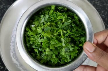 tasty and healthy breakfast recipe with sooji and palak | indian breakfast recipe | palak recipe