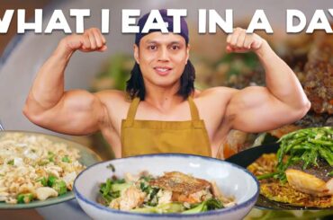How This Fitness Coach Maintains His Physique (3 Healthy Meals by Erwan and Arnold)