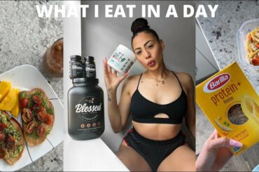 what i eat in a day + healthy & easy meal prep ideas & tips!!