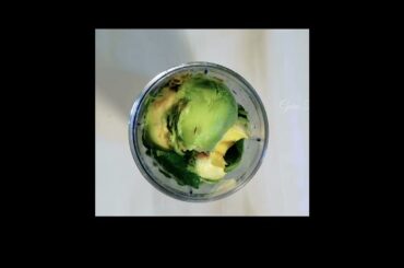 Spinach Avocado Smoothie | Healthy Weight Loss Green Smoothie
