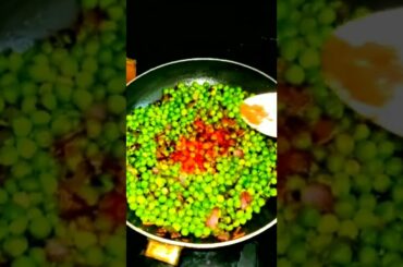 Green peas Masala | Green peas snacks | green peas salad | green batani #Shorts