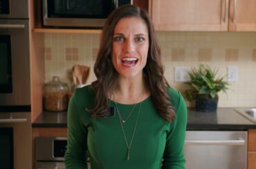 Hy-Vee Healthy You: Chickpea Schwarma Salad