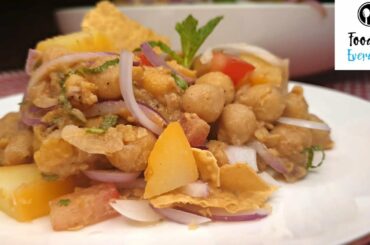 Aloo Cholay Chaat Recipe | Chana Chaat for Iftar | Healthy Chickpea Salad | Foodlie Everafter *-*