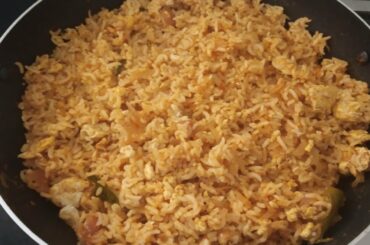 Simple Muttai Sadam | Spicy Egg Rice in Tamil | Healthy Lunch Box Recipes | Easy Breakfast Items