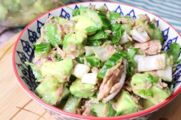 HEALTHY AVOCADO SALAD RECIPE  WITH TUNA | The BEST Salad For Any Dinner Meal | Healthy Salad Lunch