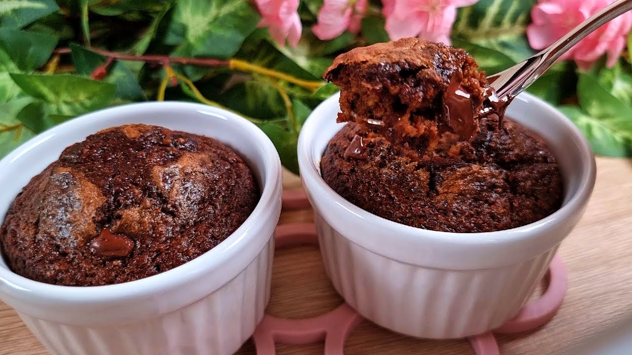 Delicious baked oats recipe in 1 minute! Low calorie dessert for breakfast! Delicious baked oats recipe in 1 minute! Low calorie dessert for breakfast!