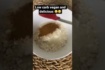 Apple pie with a hint of coconut. Crispy healthy low carb vegan pie.