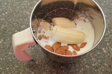 Healthy Recipes/Oats Smootie/Greengram Salad