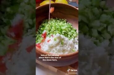 healthy low carb tabbouleh salad recipe by @ketorecipes