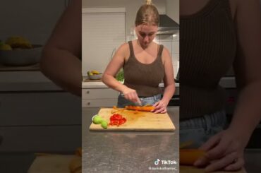 healthy teriyaki bowl recipe by @danickathomas_