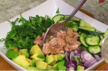 #floriekitchen #salad #healthy Salads: Delicious, Tasty, Tuna, Cucumber & Rocket Salad Recipe