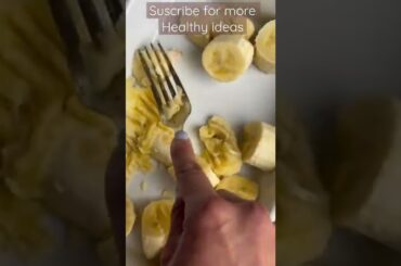 Healthy vegan banana bread squares #healthyfood #healthycake #quicksnacks #dinnerideas cc:@fitfan_