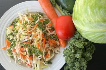 How to make a fresh healthy salad by chef Carlton