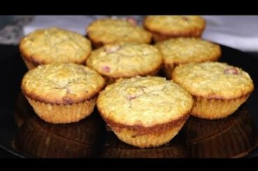 yummy healthy pineapple oatmeal muffins! low calorie healthy breakfast idea! eat to stay in shape