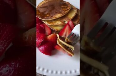 Healthy EASY pancakes #easybreakfast #keto #pancakes #bananapancakes #breakfast #recipes #easyrecipe