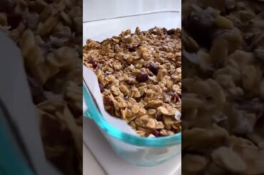 Must Make Granola Bars! #shorts #granola #easysnacks #healthysnacks #recipe #cooking #jacquisaldana