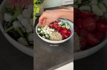 This healthy rainbow bowl is perfect for lunch #shorts