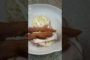 Bussin Keto Hack - Easy  Keto meals - Healthy recipes for Keto diet #shorts #keto #ketorecipes