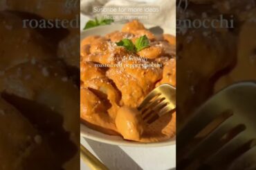 Healthy roasted red pepper gnocchi #highprotein #healthyrecipes #dinnerideas @veggieworldrecipies