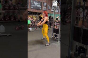 WEIGHT LOSS - BODY TRANSFORMATION + MOTIVATION, INSPIRATION {glow up} WEIGHT LOSS JOURNEY #shorts(4)