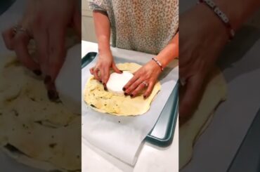 ready for round two //#goodskineats for more healthy recipes #hangovercure #healthydrinkrec