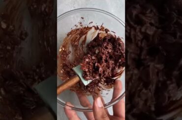 HEALTHY DESSERT? OAT AND CHOCOLATE BITES | 4 INGREDIENTS ONLY #shorts