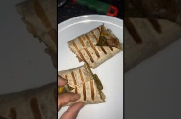 Healthy Salad wrap | Salad recipe | Veg salad | burrito | Mexican food | cheese quesadilla | Snack