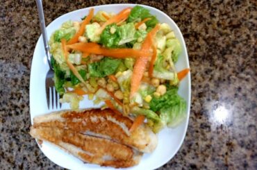Healthy Fish fillet salad recipe//How to make, fish fillet salad with out salad cream.