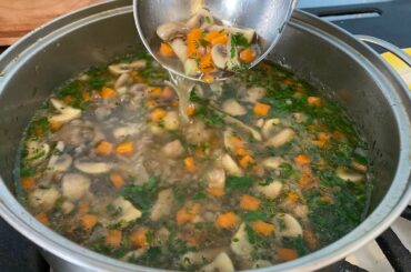 Healthy Low Calorie Mushroom Soup for Weight Loss